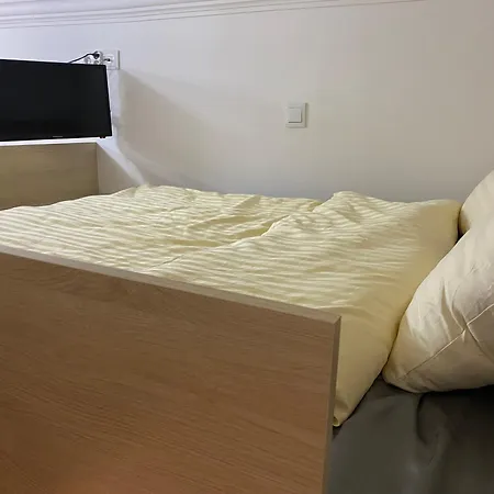 Z Antresola Alloggio in famiglia *